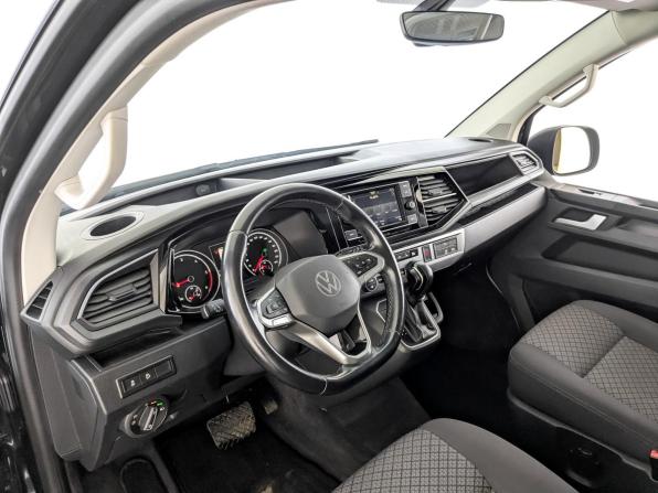 Volkswagen Multivan T6 Рестайлинг с пробегом 2021 года, цена 6 250 000 рублей, 68484 км, минивэн, Автокод Объявления