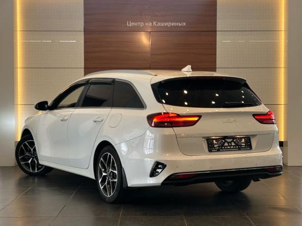 Kia Ceed III Рестайлинг с пробегом 2021 года, цена 2 349 000 рублей, 64700 км, универсал, Автокод Объявления