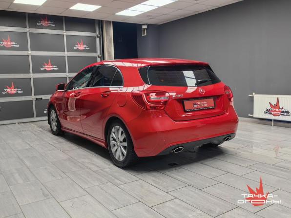Mercedes-Benz A-Класс III (W176) с пробегом 2013 года, цена 1 068 000 рублей, 223000 км, хэтчбек, Автокод Объявления