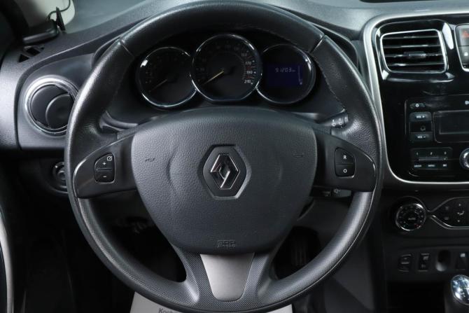 Renault Sandero II с пробегом 2018 года, цена 1 089 000 рублей, 91202 км, хэтчбек, Автокод Объявления