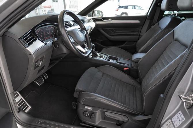 Volkswagen Passat B8 Рестайлинг с пробегом 2021 года, цена 2 180 000 рублей, 150561 км, универсал, Автокод Объявления