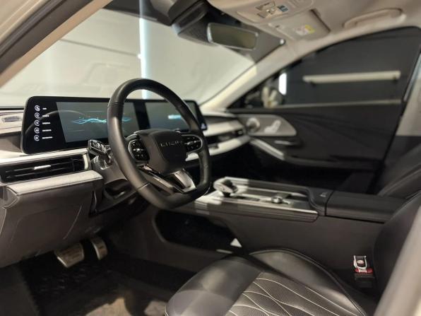 Chery Arrizo 8 с пробегом 2023 года, цена 1 920 000 рублей, 95000 км, седан, Автокод Объявления