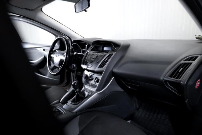 Ford Focus III с пробегом 2012 года, цена 930 000 рублей, 111944 км, универсал, Автокод Объявления