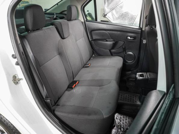 Renault Logan II Рестайлинг с пробегом 2020 года, цена 1 229 000 рублей, 60720 км, седан, Автокод Объявления