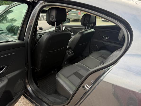 Renault Fluence I с пробегом 2010 года, цена 555 000 рублей, 110003 км, седан, Автокод Объявления
