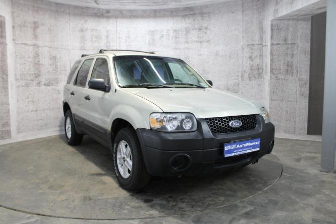 Ford Escape I Рестайлинг с пробегом 2004 года, цена 450 000 рублей, 196377 км, внедорожник, Автокод Объявления