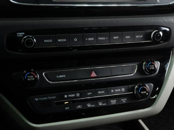 Kia Carnival III с пробегом 2019 года, цена 3 579 000 рублей, 104072 км, минивэн, Автокод Объявления