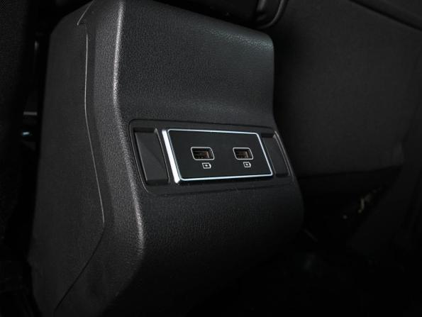 Renault Kaptur I Рестайлинг с пробегом 2021 года, цена 1 799 000 рублей, 39799 км, внедорожник, Автокод Объявления