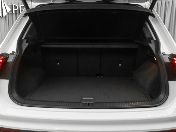 Volkswagen Tiguan II с пробегом 2017 года, цена 2 840 000 рублей, 73667 км, внедорожник, Автокод Объявления