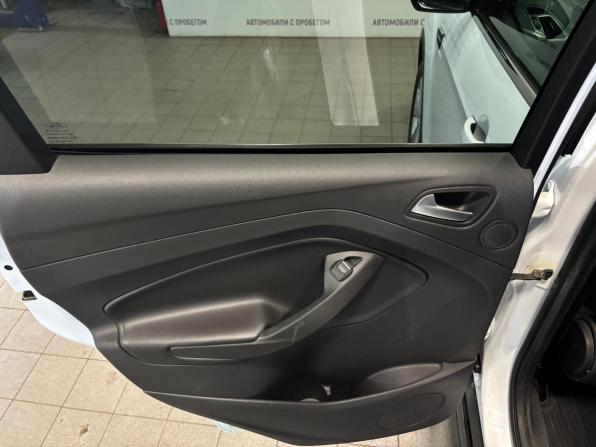 Ford Kuga II Рестайлинг с пробегом 2017 года, цена 1 399 000 рублей, 205113 км, внедорожник, Автокод Объявления
