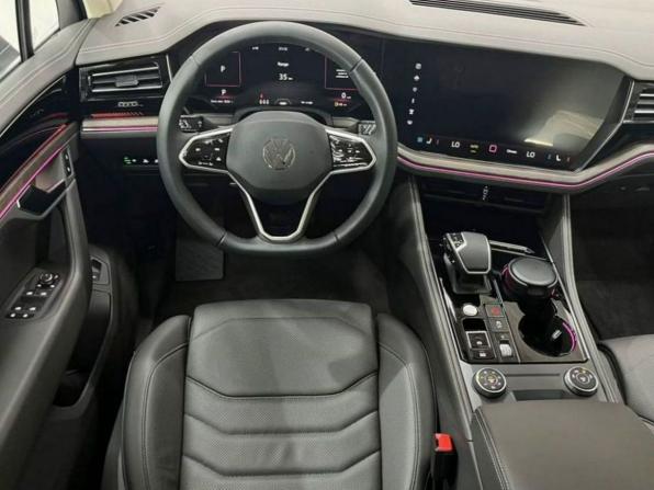 Новый Volkswagen Touareg III Рестайлинг 2025 года, цена 7 899 000 рублей, внедорожник, Автокод Объявления