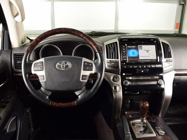 Toyota Land Cruiser 200 Series с пробегом 2012 года, цена 4 685 995 рублей, 209423 км, внедорожник, Автокод Объявления