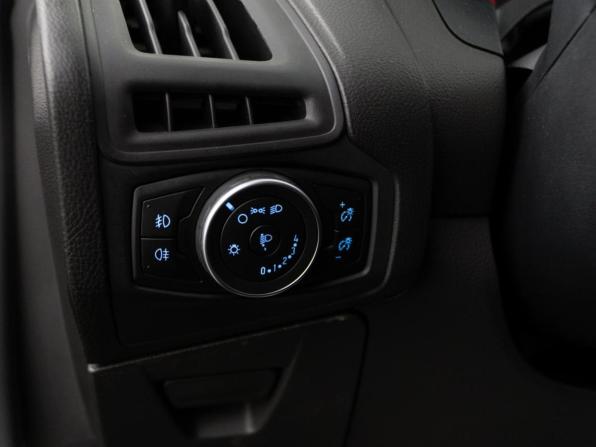 Ford Focus III Рестайлинг с пробегом 2019 года, цена 1 146 900 рублей, 100941 км, седан, Автокод Объявления