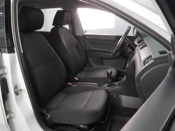 Skoda Rapid I с пробегом 2015 года, цена 1 060 000 рублей, 44348 км, лифтбек, Автокод Объявления