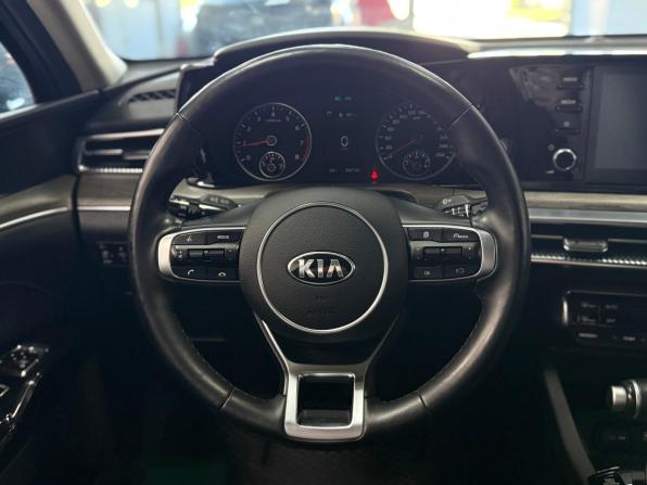 Kia K5 III с пробегом 2020 года, цена 3 150 001 рубль, 40000 км, седан, Автокод Объявления