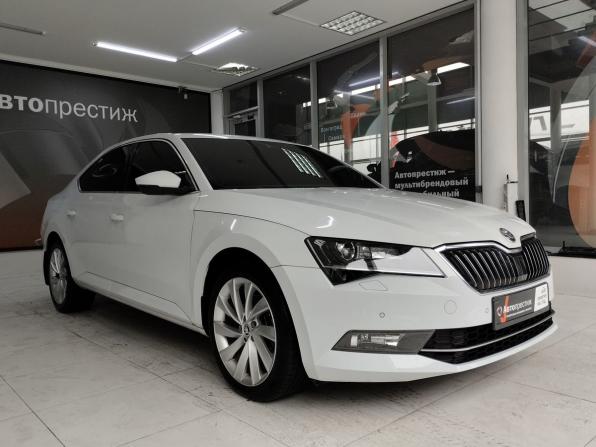 Skoda Superb III с пробегом 2018 года, цена 2 350 000 рублей, 140035 км, универсал, Автокод Объявления