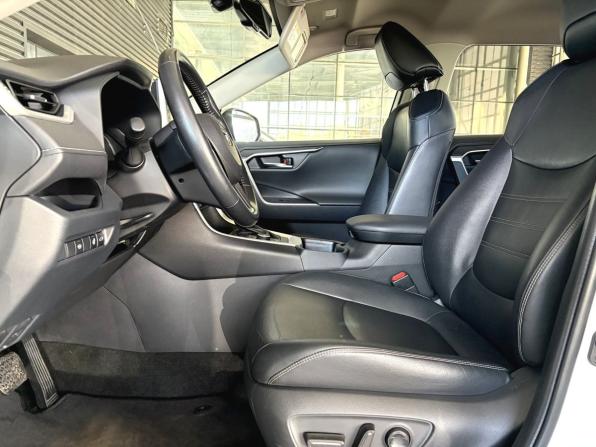Toyota RAV4 V (XA50) с пробегом 2022 года, цена 3 450 000 рублей, 99722 км, внедорожник, Автокод Объявления