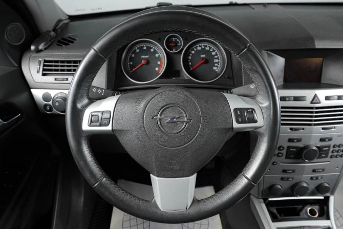 Opel Astra H Рестайлинг с пробегом 2011 года, цена 569 000 рублей, 146000 км, хэтчбек, Автокод Объявления
