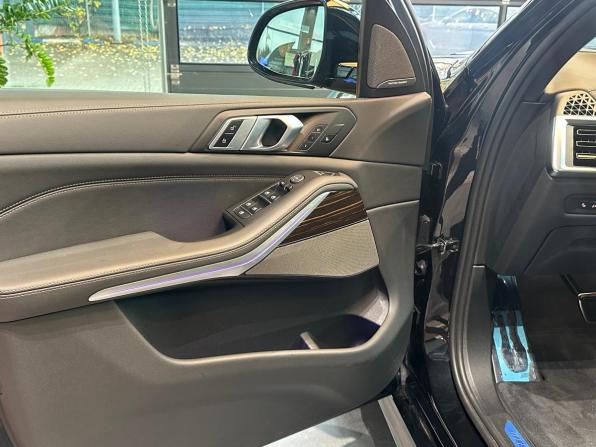 BMW X5 IV (G05/G18) Рестайлинг с пробегом 2024 года, цена 12 990 000 рублей, 27737 км, внедорожник, Автокод Объявления