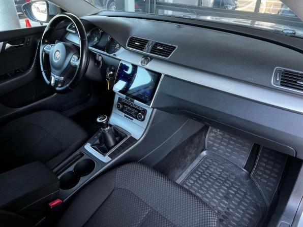 Volkswagen Passat B7 с пробегом 2011 года, цена 949 777 рублей, 211316 км, седан, Автокод Объявления