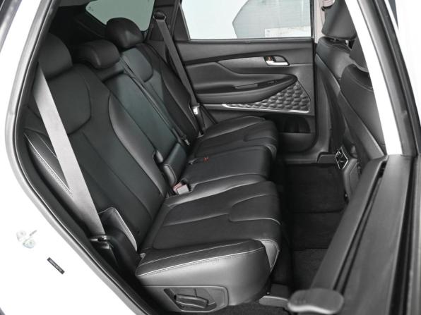 Hyundai Santa Fe IV Рестайлинг с пробегом 2021 года, цена 3 679 000 рублей, 44570 км, внедорожник, Автокод Объявления