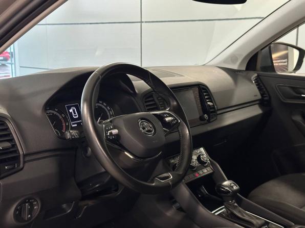 Skoda Karoq I с пробегом 2021 года, цена 2 277 000 рублей, 106543 км, внедорожник, Автокод Объявления