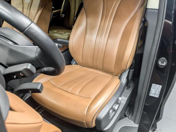 Hongqi HQ9 с пробегом 2022 года, цена 3 555 000 рублей, 73777 км, минивэн, Автокод Объявления
