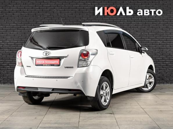 Toyota Verso I Рестайлинг с пробегом 2013 года, цена 1 490 000 рублей, 173244 км, компактвэн, Автокод Объявления
