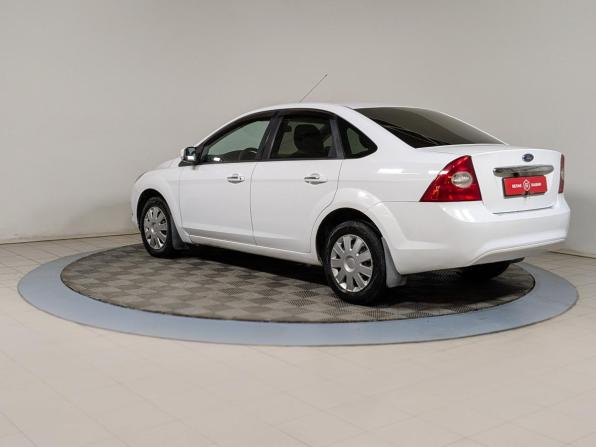 Ford Focus II Рестайлинг с пробегом 2008 года, цена 489 900 рублей, 318000 км, седан, Автокод Объявления
