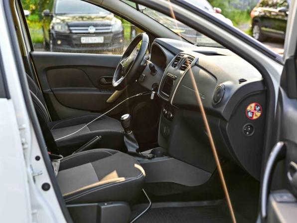 Renault Logan II Рестайлинг с пробегом 2022 года, цена 1 110 000 рублей, 95188 км, седан, Автокод Объявления