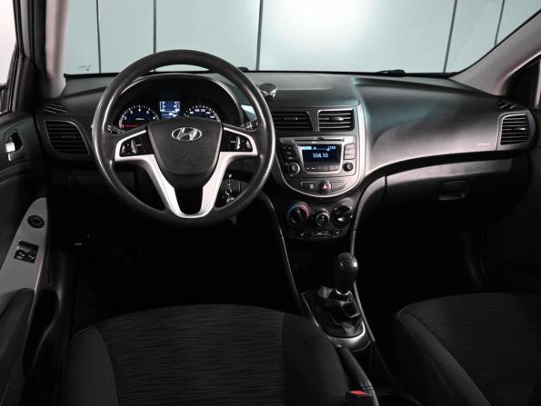 Hyundai Solaris I Рестайлинг с пробегом 2014 года, цена 1 079 000 рублей, 113842 км, седан, Автокод Объявления