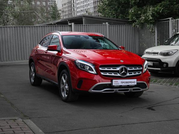 Mercedes-Benz GLA I (X156) Рестайлинг с пробегом 2018 года, цена 2 850 000 рублей, 72099 км, внедорожник, Автокод Объявления