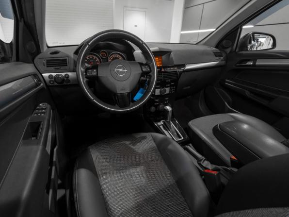 Opel Astra H Рестайлинг с пробегом 2012 года, цена 745 000 рублей, 191549 км, хэтчбек, Автокод Объявления