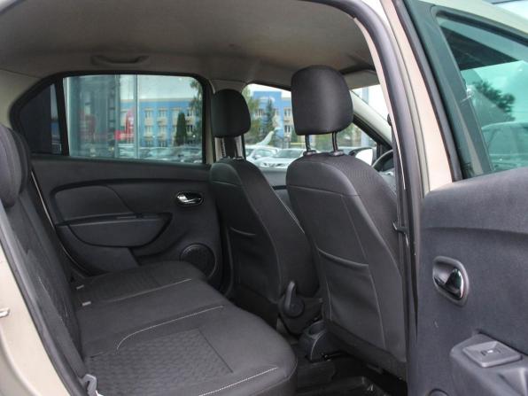 Renault Logan II с пробегом 2014 года, цена 690 000 рублей, 64389 км, седан, Автокод Объявления