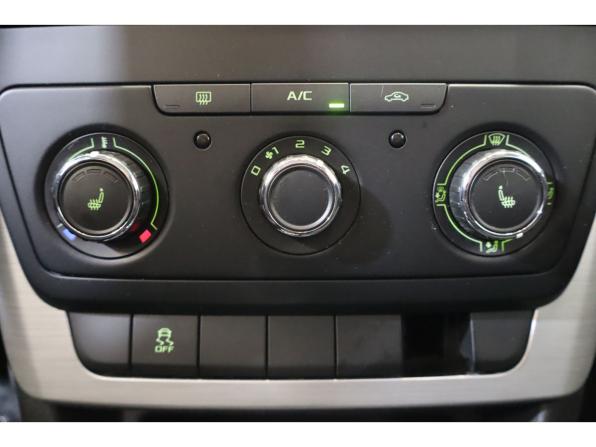 Skoda Yeti I Рестайлинг с пробегом 2015 года, цена 1 174 800 рублей, 104413 км, внедорожник, Автокод Объявления