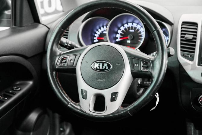 Kia Venga I Рестайлинг с пробегом 2015 года, цена 837 000 рублей, 170000 км, минивэн, Автокод Объявления