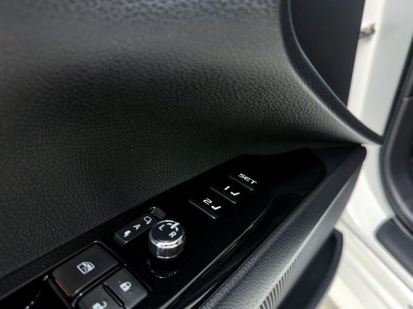 Toyota Camry VIII (XV70) с пробегом 2019 года, цена 3 049 000 рублей, 161000 км, седан, Автокод Объявления