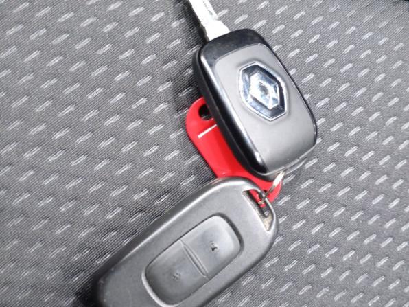 Renault Logan II Рестайлинг с пробегом 2022 года, цена 999 000 рублей, 91313 км, седан, Автокод Объявления