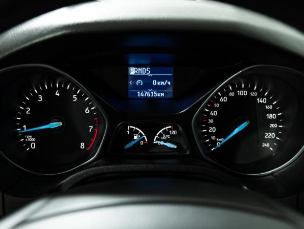 Ford Focus III Рестайлинг с пробегом 2015 года, цена 949 700 рублей, 147610 км, хэтчбек, Автокод Объявления
