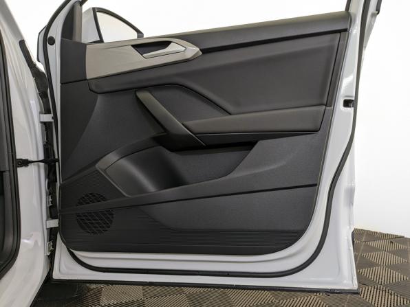 Volkswagen Taos I с пробегом 2021 года, цена 2 350 000 рублей, 81034 км, внедорожник, Автокод Объявления