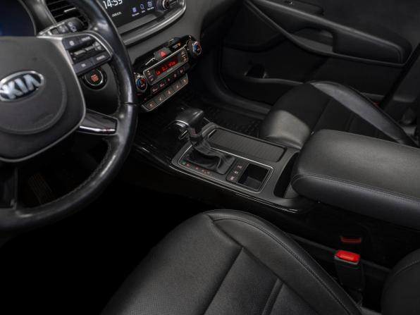 Kia Sorento III Prime Рестайлинг с пробегом 2018 года, цена 2 600 000 рублей, 100910 км, внедорожник, Автокод Объявления
