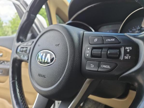 Kia Carnival III с пробегом 2018 года, цена 2 400 000 рублей, 179043 км, минивэн, Автокод Объявления