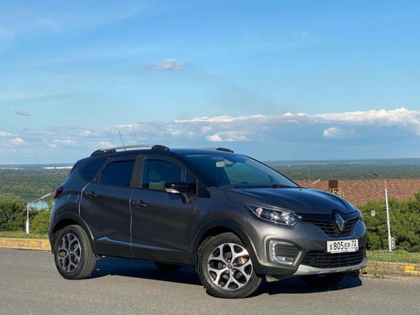 Renault Kaptur I с пробегом 2017 года, цена 1 650 000 рублей, 93265 км, внедорожник, Автокод Объявления