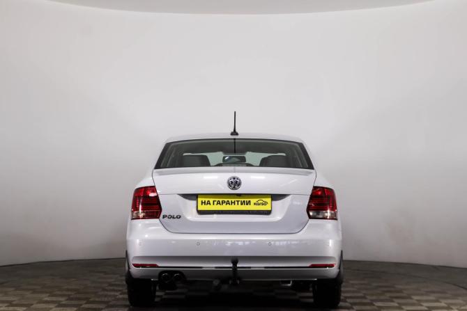 Volkswagen Polo V Рестайлинг с пробегом 2018 года, цена 1 519 000 рублей, 179000 км, седан, Автокод Объявления