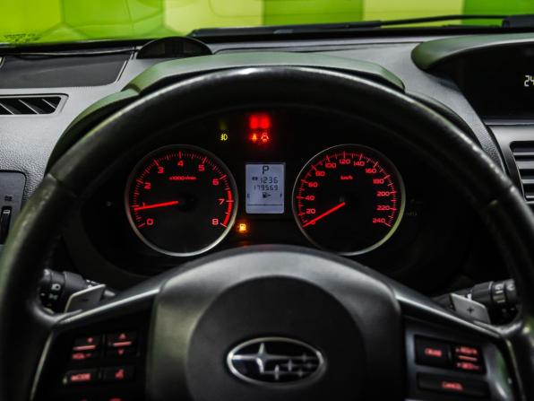 Subaru XV I с пробегом 2012 года, цена 1 360 000 рублей, 179569 км, внедорожник, Автокод Объявления