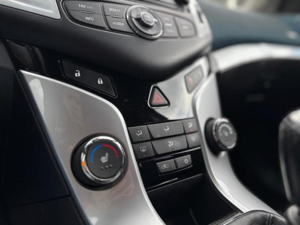 Chevrolet Cruze I с пробегом 2012 года, цена 662 000 рублей, 151259 км, хэтчбек, Автокод Объявления