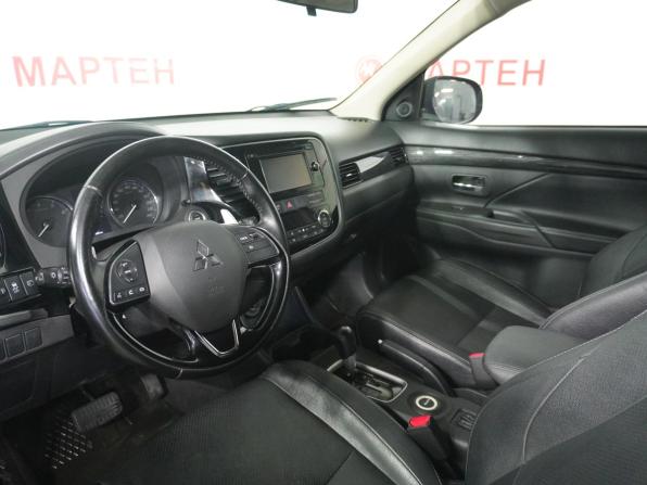 Mitsubishi Outlander III Рестайлинг 2 с пробегом 2016 года, цена 1 780 000 рублей, 181906 км, внедорожник, Автокод Объявления