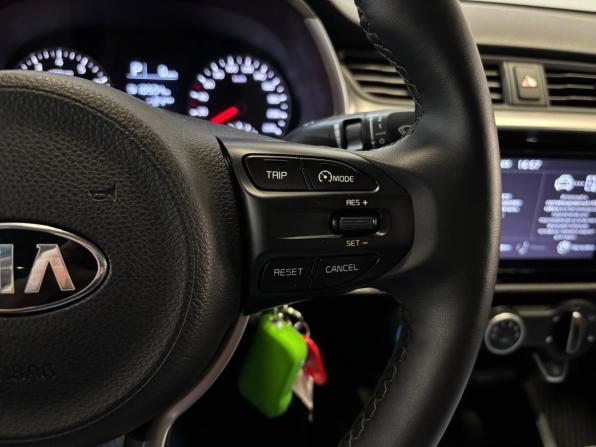 Kia Rio IV Рестайлинг с пробегом 2021 года, цена 1 799 000 рублей, 37000 км, седан, Автокод Объявления