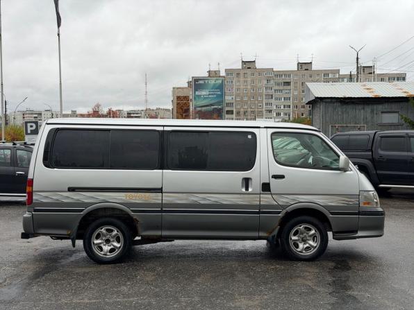 Toyota HiAce H100 с пробегом 2003 года, цена 699 000 рублей, 431000 км, минивэн, Автокод Объявления