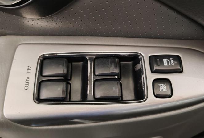 Toyota Land Cruiser Prado 120 Series Рестайлинг с пробегом 2008 года, цена 1 780 000 рублей, 308350 км, внедорожник, Автокод Объявления